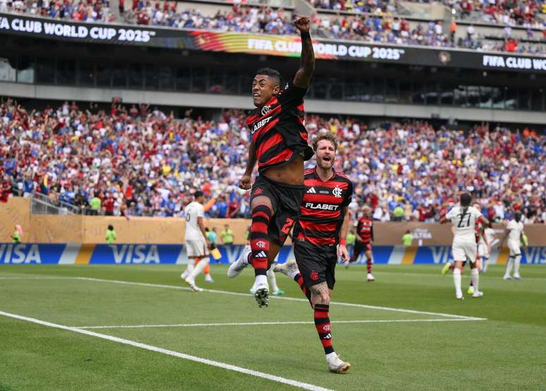 Bruno Henrique comemorando o empate do Flamengo 