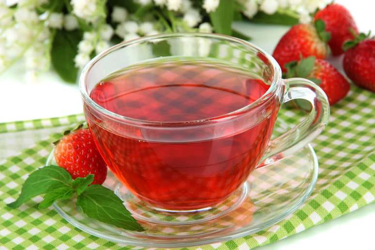 Ch&aacute; de morango e framboesa 