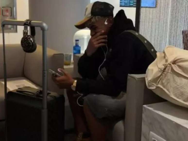 Lamine Yamal em chegada a São Paulo para curtir as férias (Foto: Divulgação)