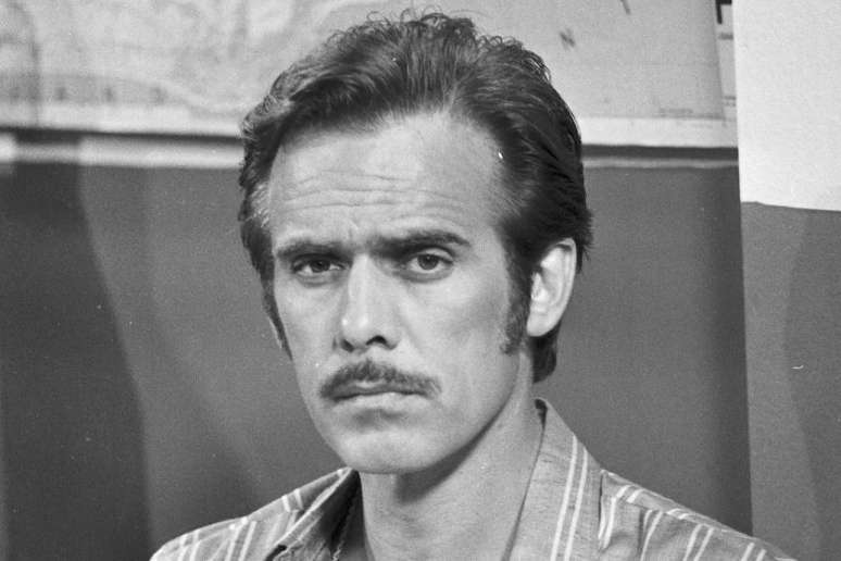 Francisco Cuoco como o personagem Carlão, da novela Pecado Capital, de 1975, escrita por Janete Clair