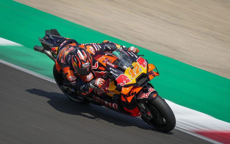 Viñales brilha em Mugello e fecha a sexta-feira no topo com a KTM Tech3