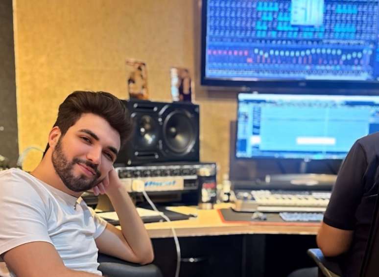 Na nova música 'Playboy', Wagner Barreto cantar um sertanejo com influência do funk