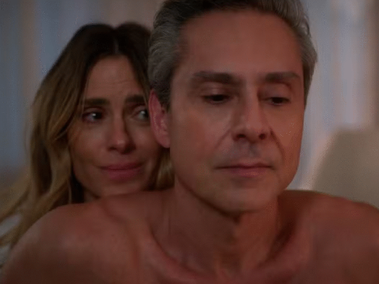 Leila (Carolina Dieckmann) e Marco Aurélio (Alexandre Nero) em Vale Tudo, a novela das 21h da Globo (