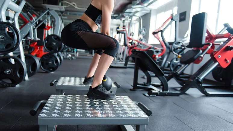 Musculação pode ajudar a prevenir o surgimento de varizes