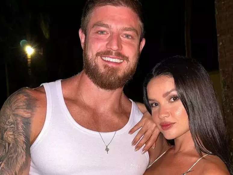 Photo of Juliette’s boyfriend attracts attention