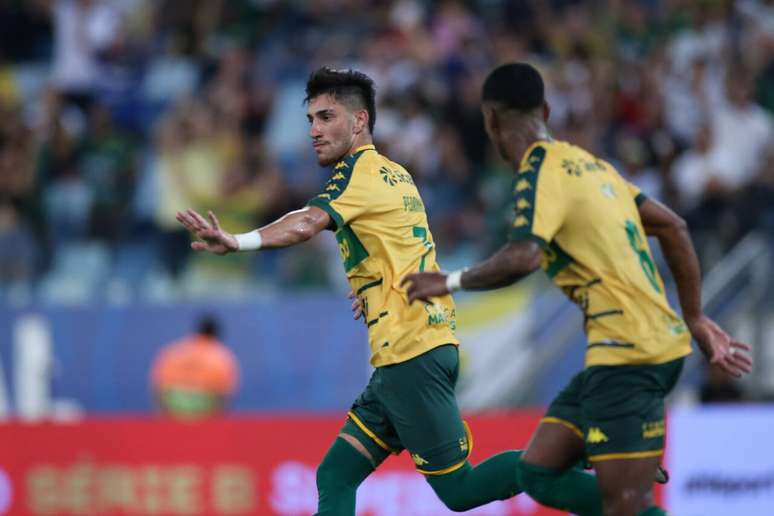 Cuiabá tenta entrar no G-4 da Série B –