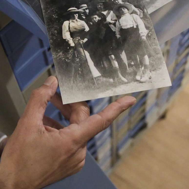 Marie Curie em um fim de semana na Suíça com Albert Einstein e as respectivas famílias