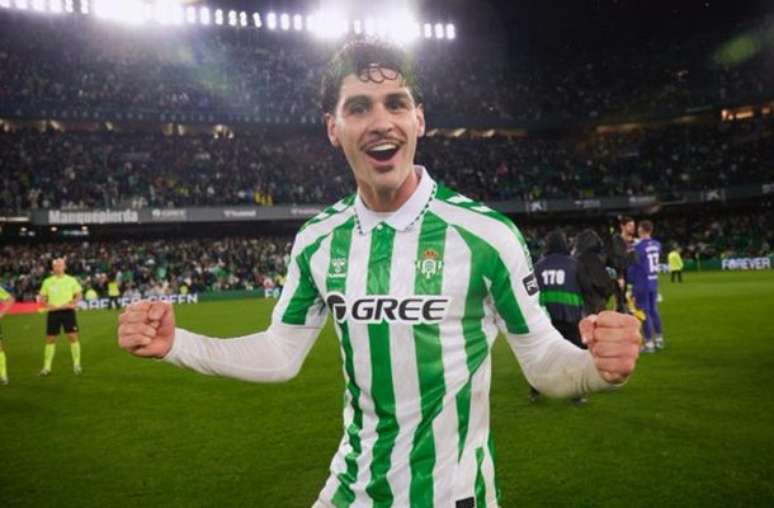 Divulgação/ Real Betis - Legenda: Johnny se destacou pelo Betis e interessa ao Atlético de Madrid