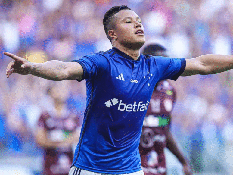 Marlon, do Cruzeiro, está na mira do Grêmio 