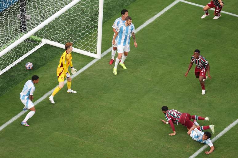 The goal of Arias for Fluminense (photo by Al Bello/Getty Images) The goal of Arias for Fluminense (photo by Al Bello/Getty Images)