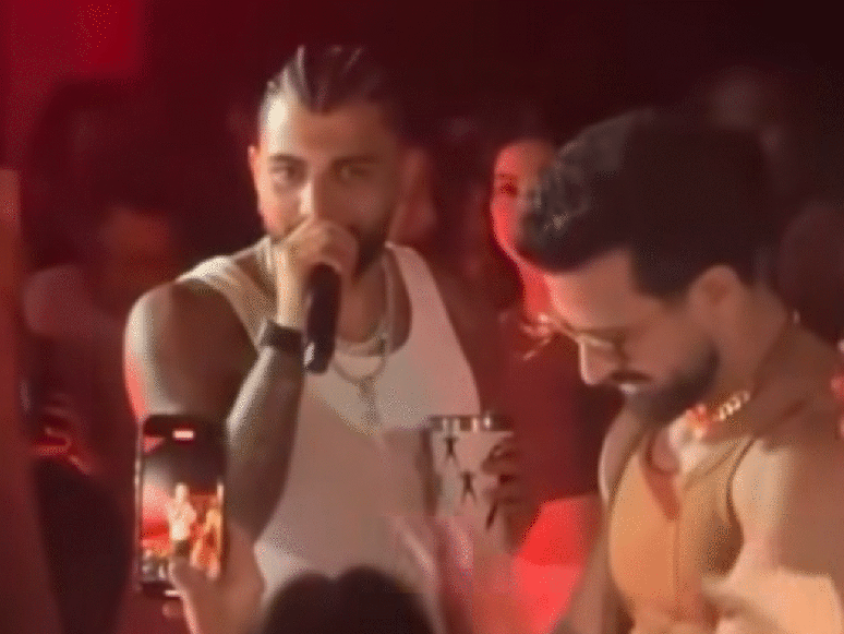 Gabigol cantando música da torcida do Flamengo 
