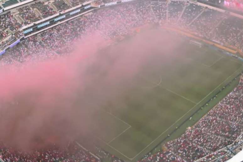 Torcedores do Wydad Casablanca levaram sinalizadores para jogo contra a Juventus