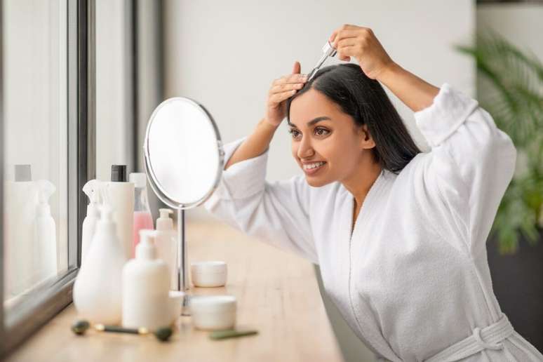 Tratamentos caseiros para cabelo fazem sucesso nas redes sociais