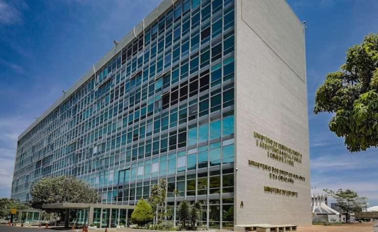 O Ministério do Desenvolvimento Social estima que os beneficiários do BPC saltem de 6,7 milhões em 2026 para 14,1 milhões em 2060