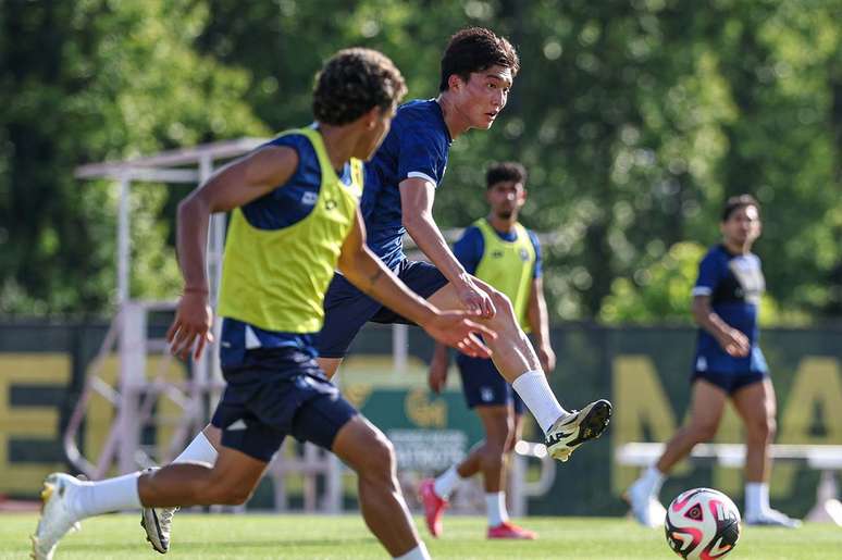 Auckalnd treina para o jogo com o Boca. J&aacute; eliminado, time sonha com despedida honrosa do Mundial. Phototek / Auckland City