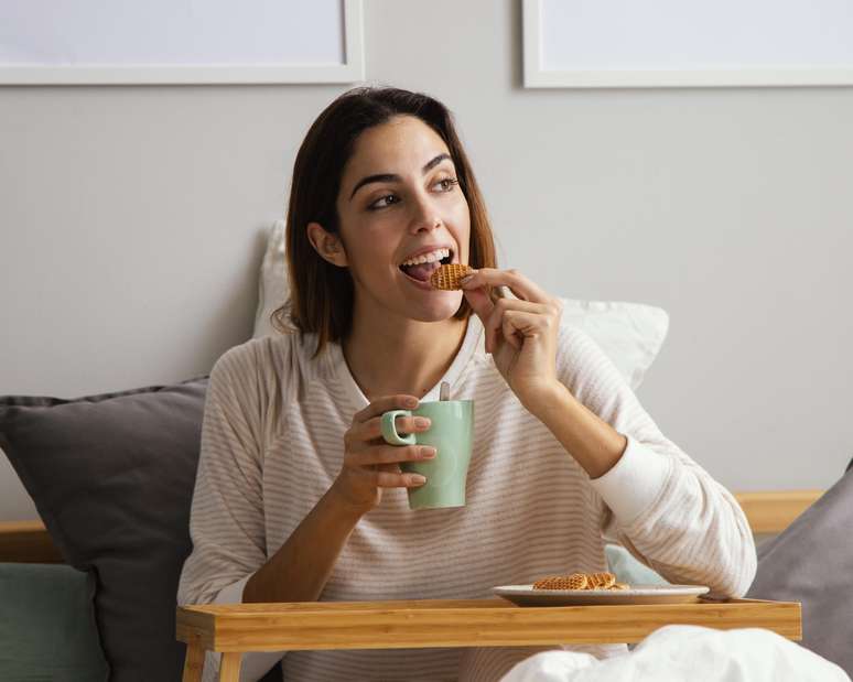 O Apetite Hedônico é o desejo de comer motivado pelo prazer que a comida proporciona — como emoções, alegria ou nostalgia — e não pela fome