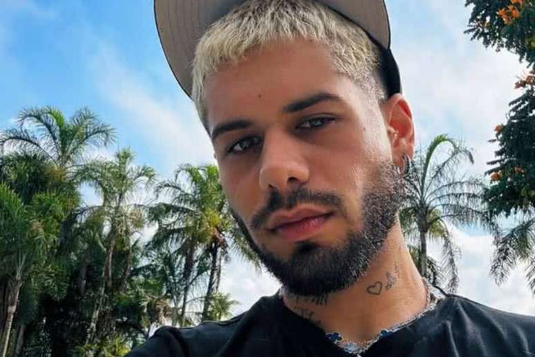 Zé Felipe faz pedido inusitado aos fãs