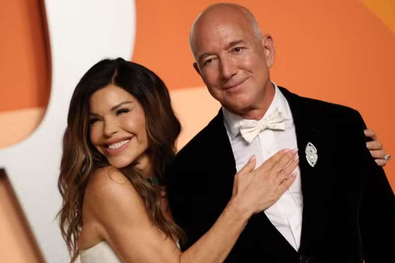Jeff Bezzos e Lauren Sánchez