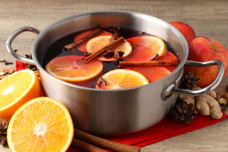 Hot wine Hot wine