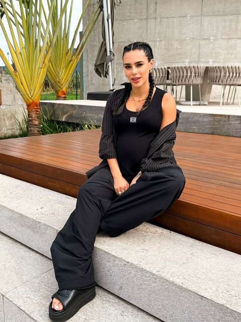 Bruna Biancardi with braids on the hair Bruna Biancardi with braids on the hair