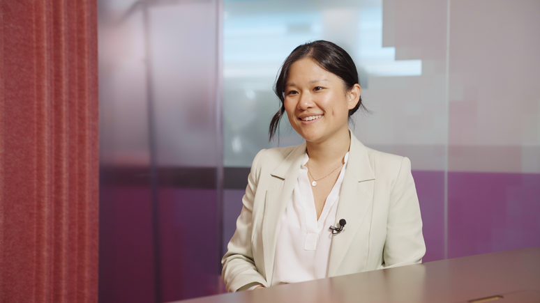 Para Karen Hao, a IA não é inevitável, mas 'um produto de escolhas humanas'