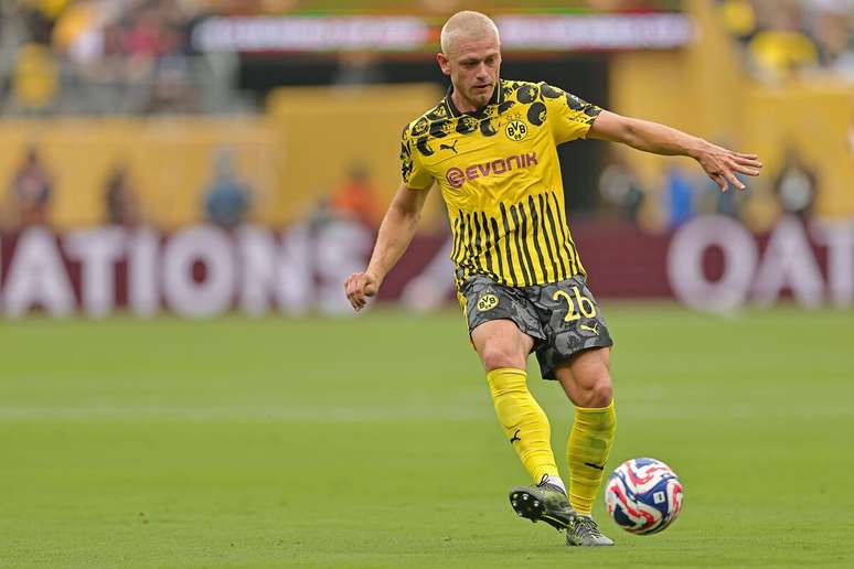 Julian Ryerson (Borussia Dortmund) durante jogo contra o Fluminense, no dia 17.06.2025 