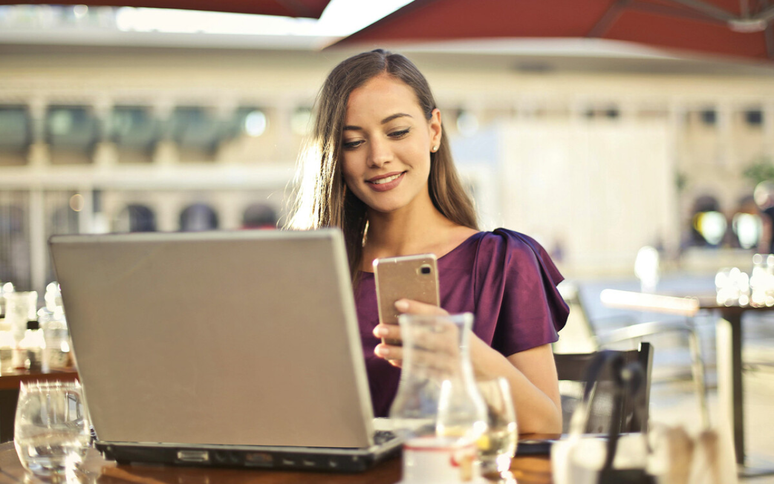 Remote work has created a trend that we did not expect: the increase in husbands who work at home is bringing women back to the office