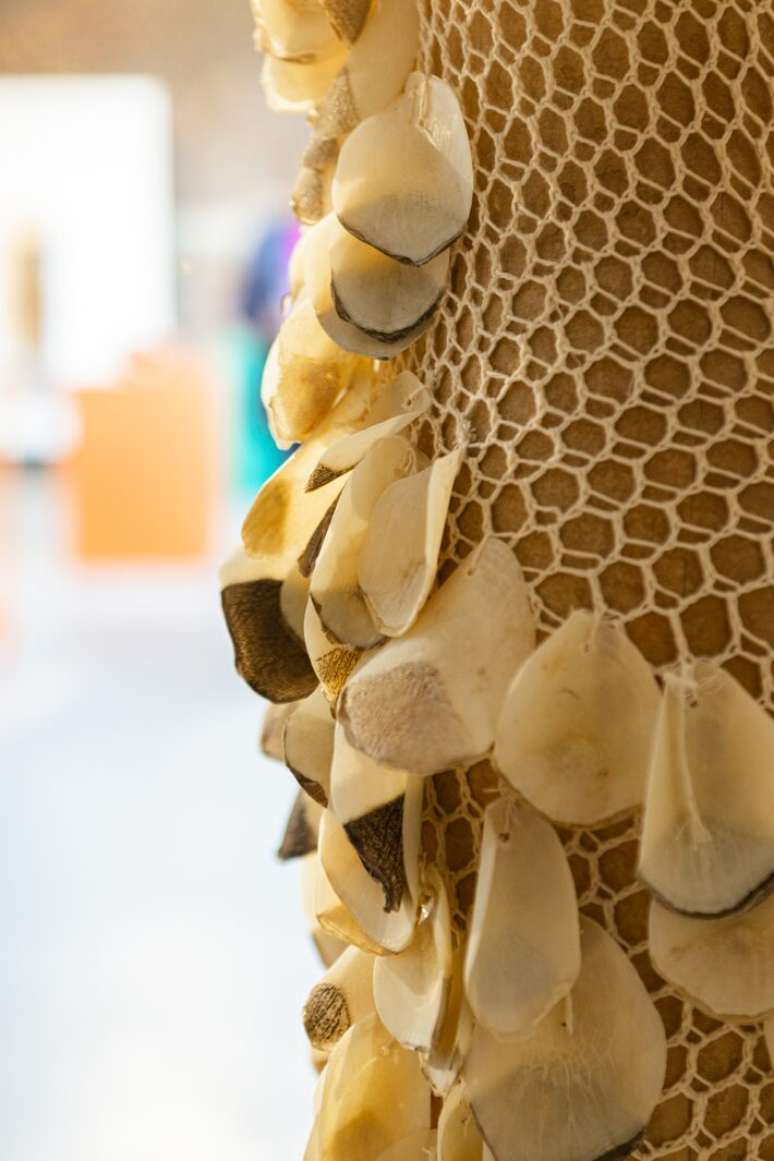 Pe&ccedil;as da exposi&ccedil;&atilde;o &lsquo;(re)weaving Amazonia&rsquo;, organizada pela Brazil Creating Fashion for Tomorrow, em Londres.