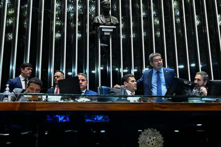 The Lula government did not pay amendments from 347 parliamentarians to the vote of the Iof project