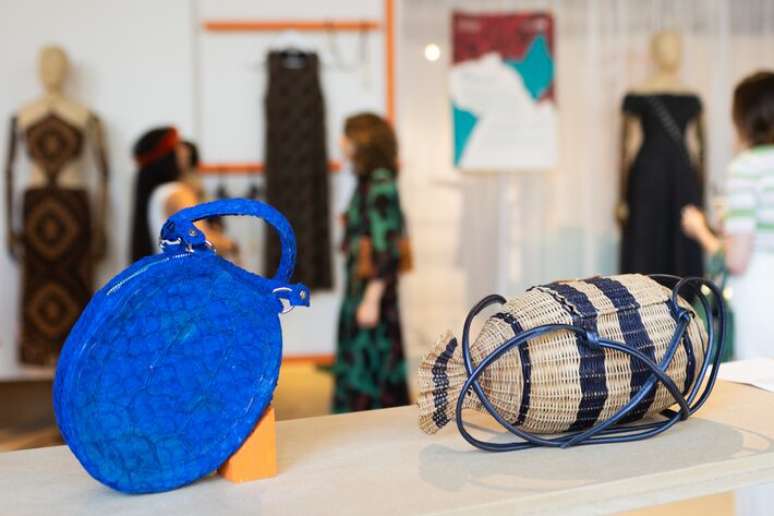 Pe&ccedil;as da exposi&ccedil;&atilde;o &lsquo;(re)weaving Amazonia&rsquo;, organizada pela Brazil Creating Fashion for Tomorrow, em Londres.
