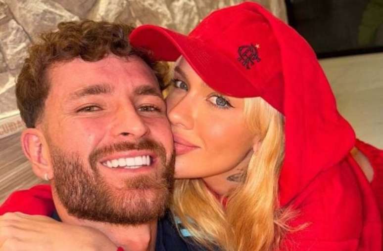 Reprodução / Instagram - Legenda: Léo Pereira e Karoline Lima