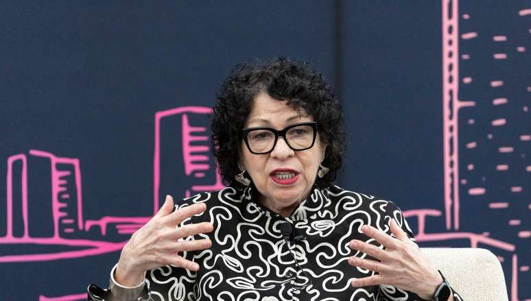 'A decis&atilde;o do Tribunal nada mais &eacute; do que um convite aberto ao governo para burlar a Constitui&ccedil;&atilde;o', diz a ju&iacute;za Sonia Sotomayor, a mais liberal da Suprema Corte dos EUA