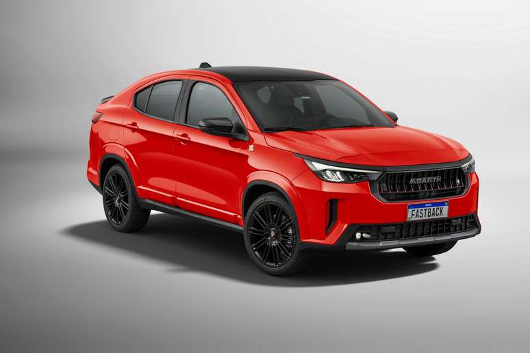 Novo Fiat Fastback Abarth 2026