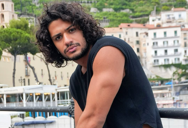 Ator Gabriel Santana em viagem para a It&aacute;lia