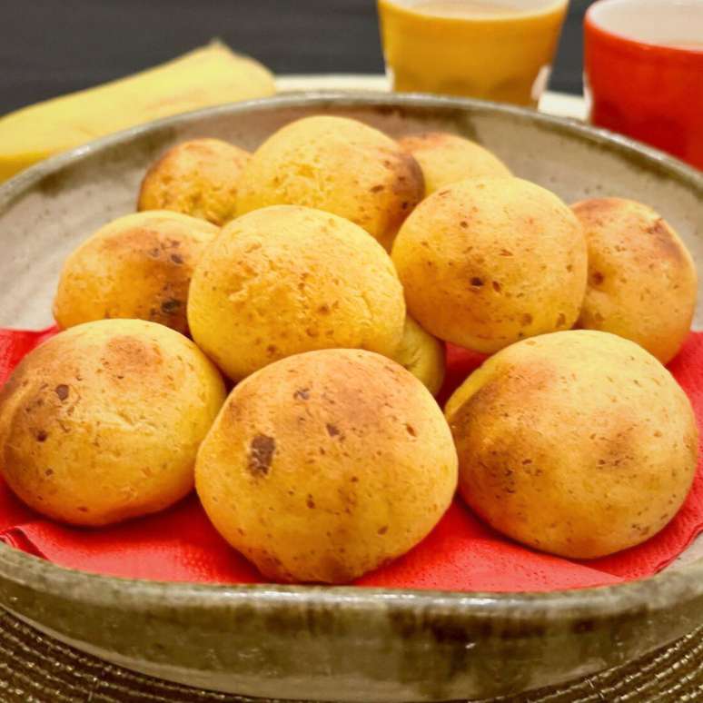 Pão de queijo com banana na Airfryer