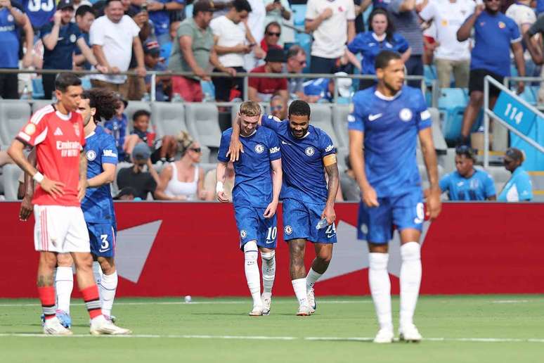 Duelo entre Chelsea e Benfica parou aos 40 minutos. Mas a interrup&ccedil;&atilde;o provis&oacute;ria ocorreu por causa da possibilidade de fortes chuvas na regi&atilde;o de Charlotte, local do jogo &ndash;