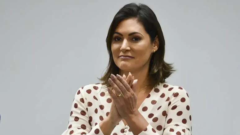 Michelle Bolsonaro is accused of being a “former band of the program” and reacts Michelle Bolsonaro is accused of being a “former band of the program” and reacts