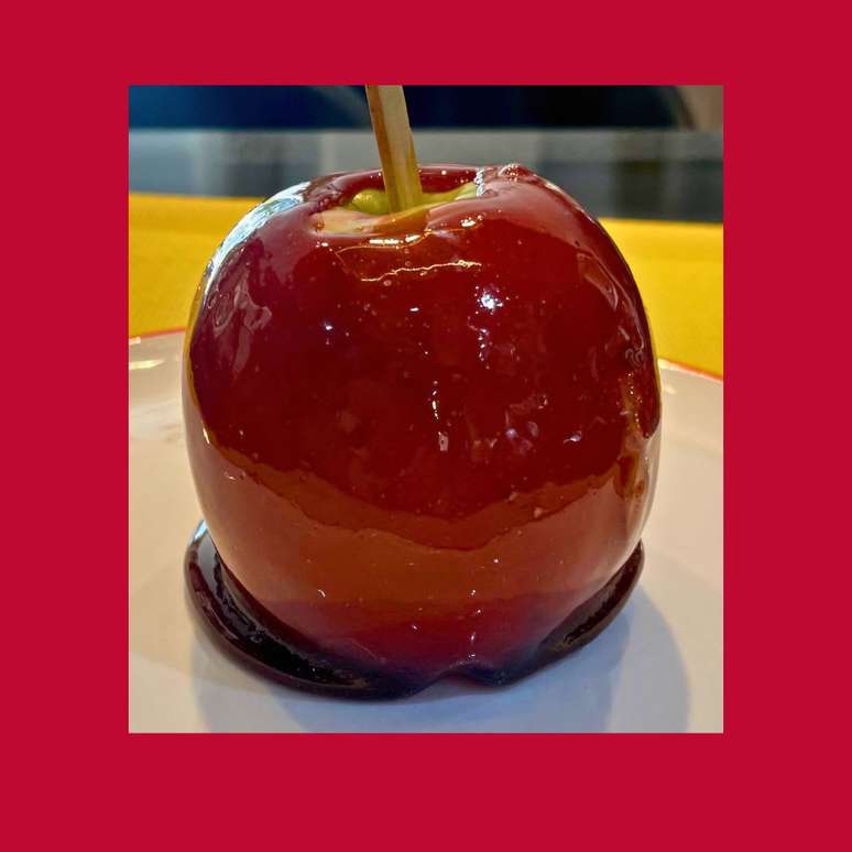 Maçã do Amor sem corante (com beterraba)