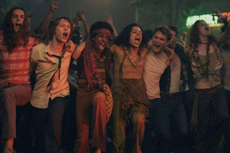 &ldquo;Stonewall: Onde o orgulho come&ccedil;ou&rdquo; retrata a hist&oacute;ria de um jovem gay que, ap&oacute;s ser expulso de casa, descobre novas ideias pol&iacute;ticas e as dificuldades da vida adulta 