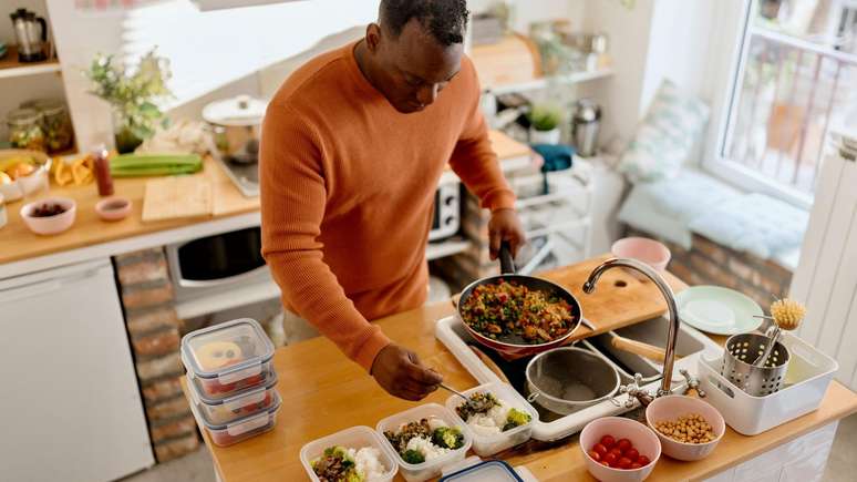 Nestlé states that the basic recommendations for food have remained for decades and include many green, fruits and cereals Nestlé states that the basic recommendations for food have remained for decades and include many green, fruits and cereals