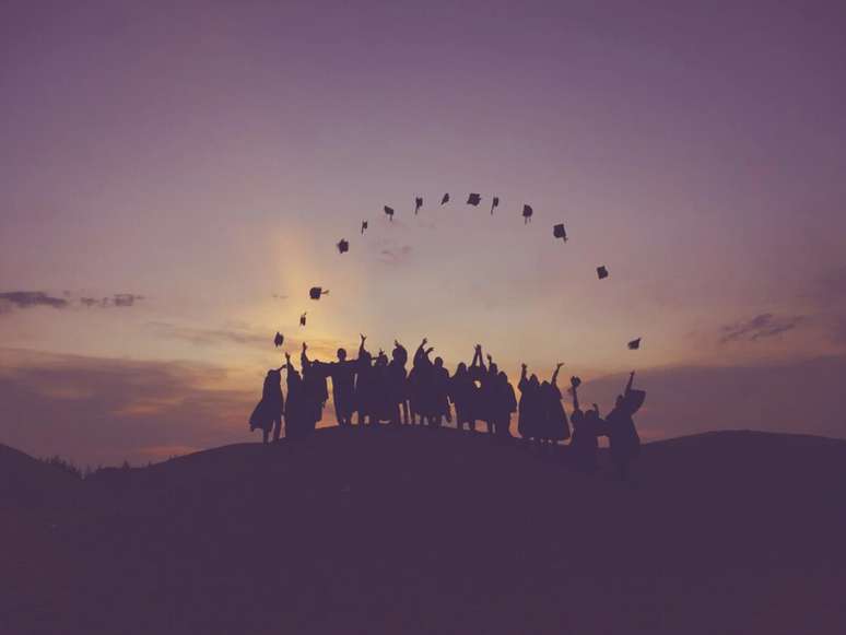 The young man charges 100,000 euros to help rich children enter good universities The young man charges 100,000 euros to help rich children enter good universities