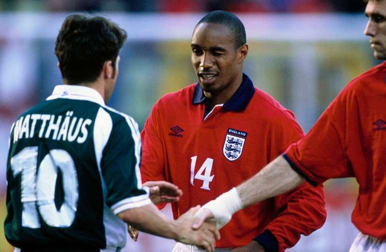 Paul Ince foi um dos grandes &iacute;dolos do futebo ingl&ecirc;s nos anos 80 e 90 &ndash;