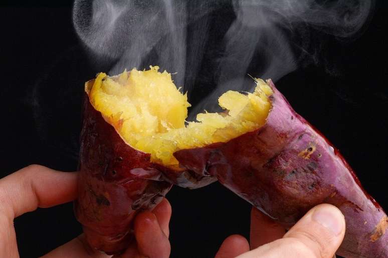 As antocianinas encontradas na batata-doce ajudam a proteger as c&eacute;lulas contra o envelhecimento 