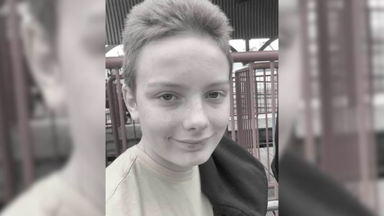 Menino de 12 anos morre após tentar desafio online