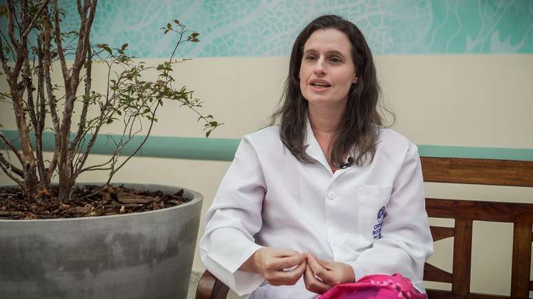 'Este hospital foi muito sonhado', diz a m&eacute;dica Karoline Apol&ocirc;nia