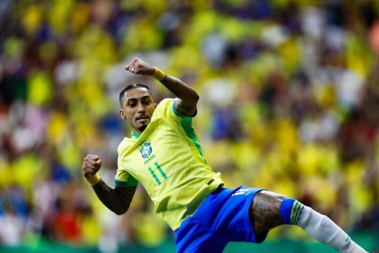 Raphinha voltou a criticar o Mundial de Clubes, que acontece nos Estados Unidos.