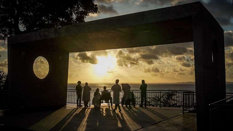 O p&iacute;er do hospital, que n&atilde;o tem uma capela, &eacute; o local sagrado. 'O mar &eacute; o nosso maior altar', diz Karoline