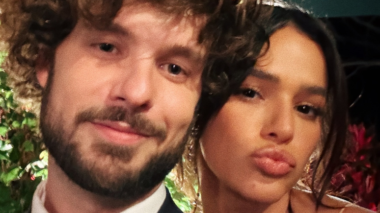 Bruna Marquezine se encontra com ex-crush Caíque Nogueira