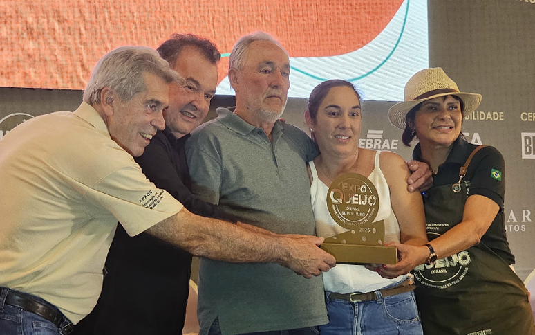 Esta &eacute; a segunda vez que a Queijaria Pedra do Segredo participa do concurso. &ldquo;&Eacute; grandioso demais trazer para o Brasil e para Minas, pela primeira vez, esse pr&ecirc;mio&rdquo;, diz Tatiane. 