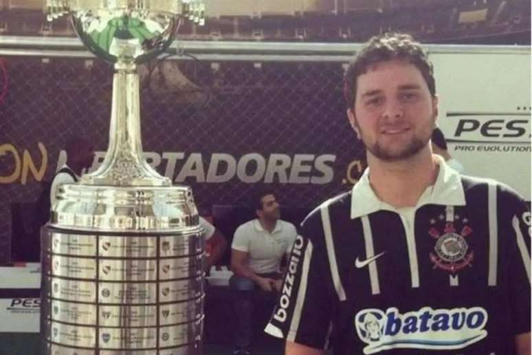 O publicitário Adriano Campos Pedreira, de 37 anos, morreu no domingo, 29, praticamente três semanas após ser agredido durante um assalto na Barra Funda 